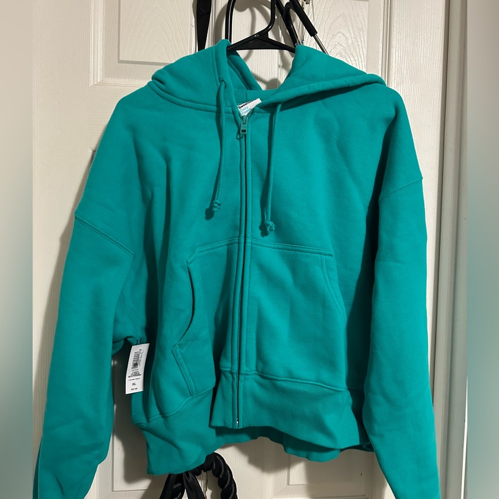 NWT aritzia TNA chromis green boyfriend hoodie XL